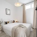 Poeticstay - Champs Elysees