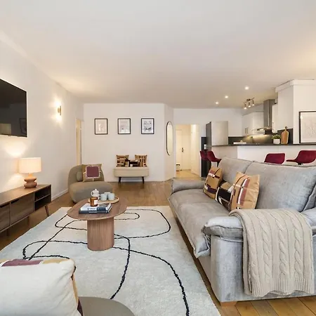 Poeticstay - Champs Elysees Apartment Paris